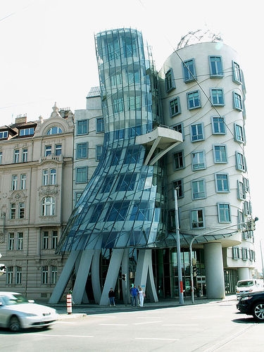 خوارترين باڵەخانە لە جیهان